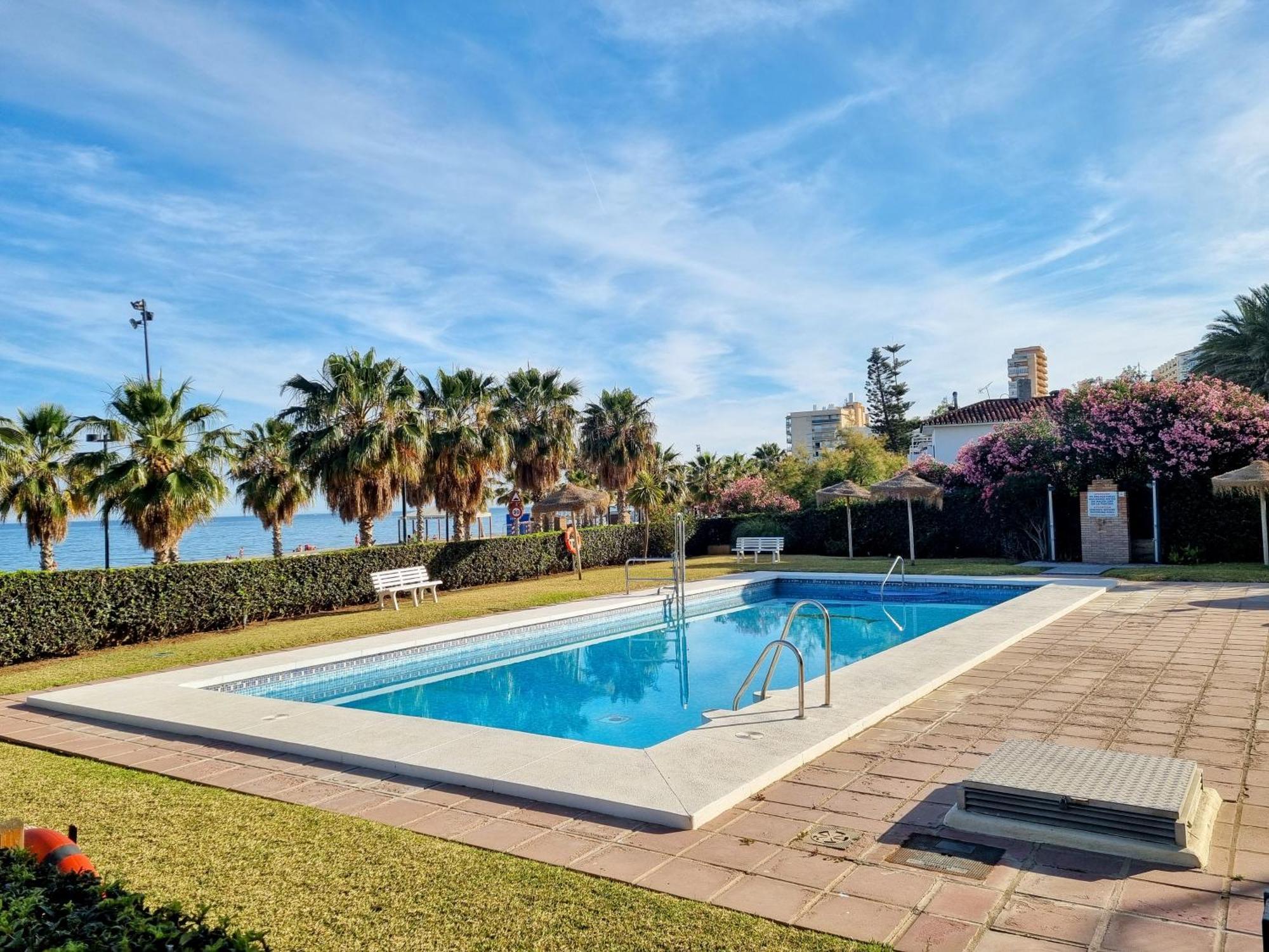 Las Antillas II Front Sea Views Pool Fuengirola Extérieur photo